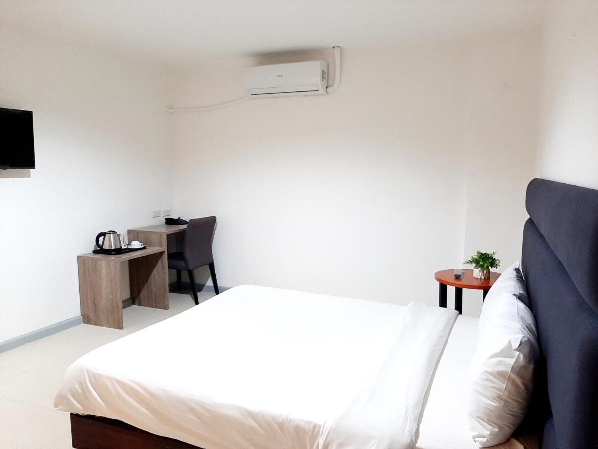 Anex Hotel Near Us Embassy Manila Kültér fotó