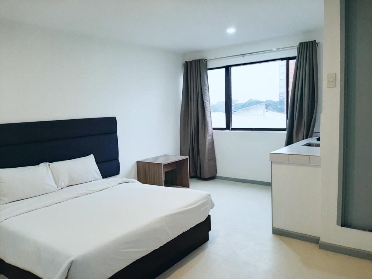 Anex Hotel Near Us Embassy Manila Kültér fotó